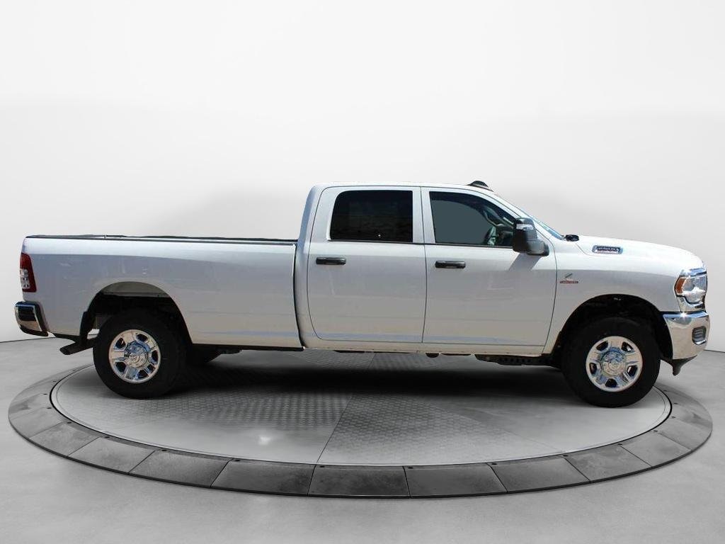 2024 Ram 2500 Tradesman photo 4