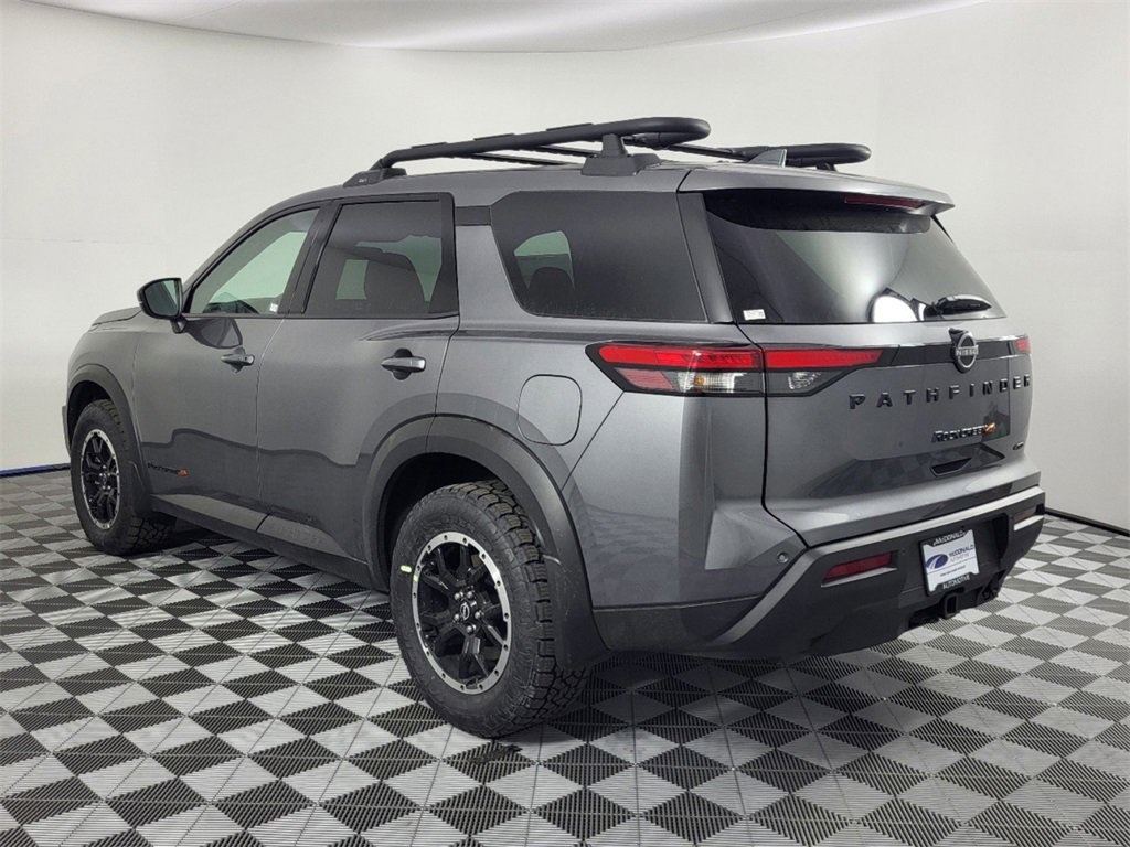 2025 Nissan Pathfinder Rock Creek photo 3