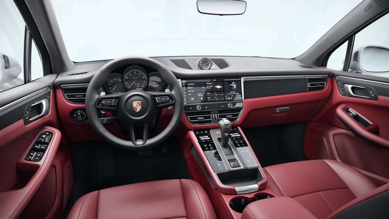 2026 Porsche Macan T photo 9