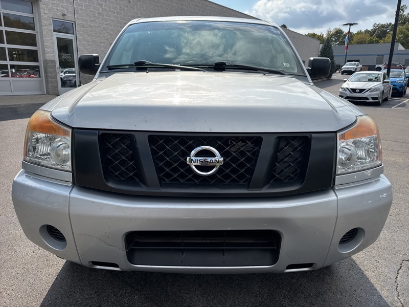 2011 Nissan Titan S Crew Cab photo 8