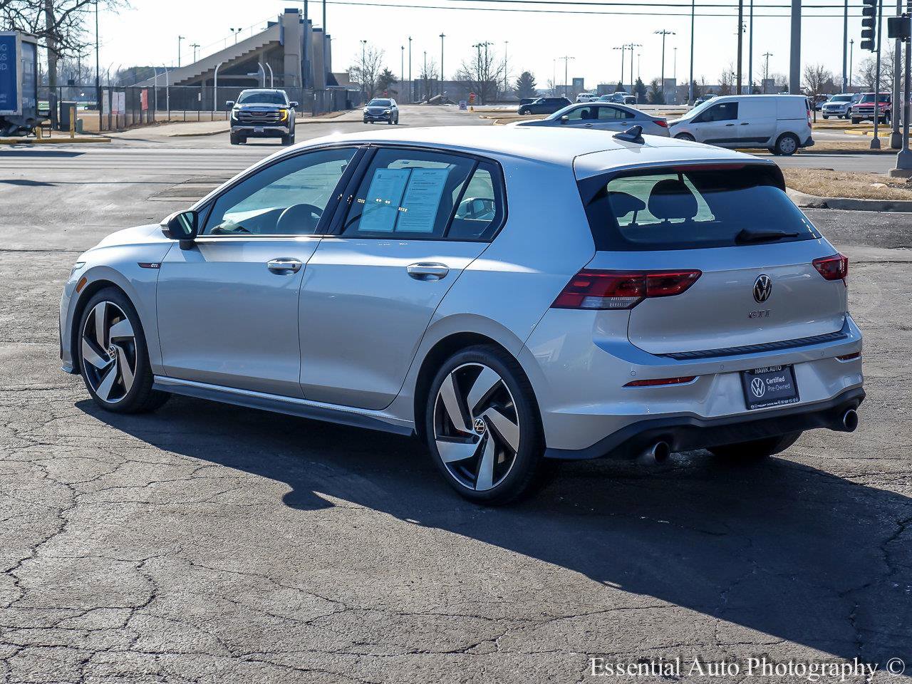 2023 VOLKSWAGEN GOLF GTI - Image 4