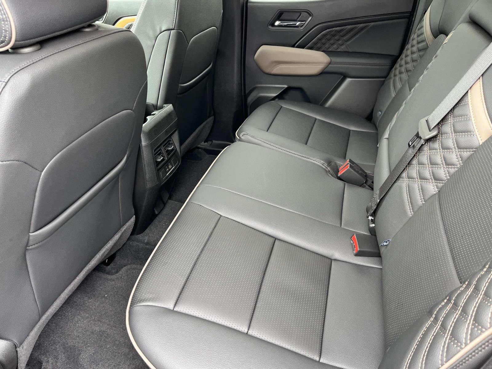 2026 Gmc Canyon Denali photo 19