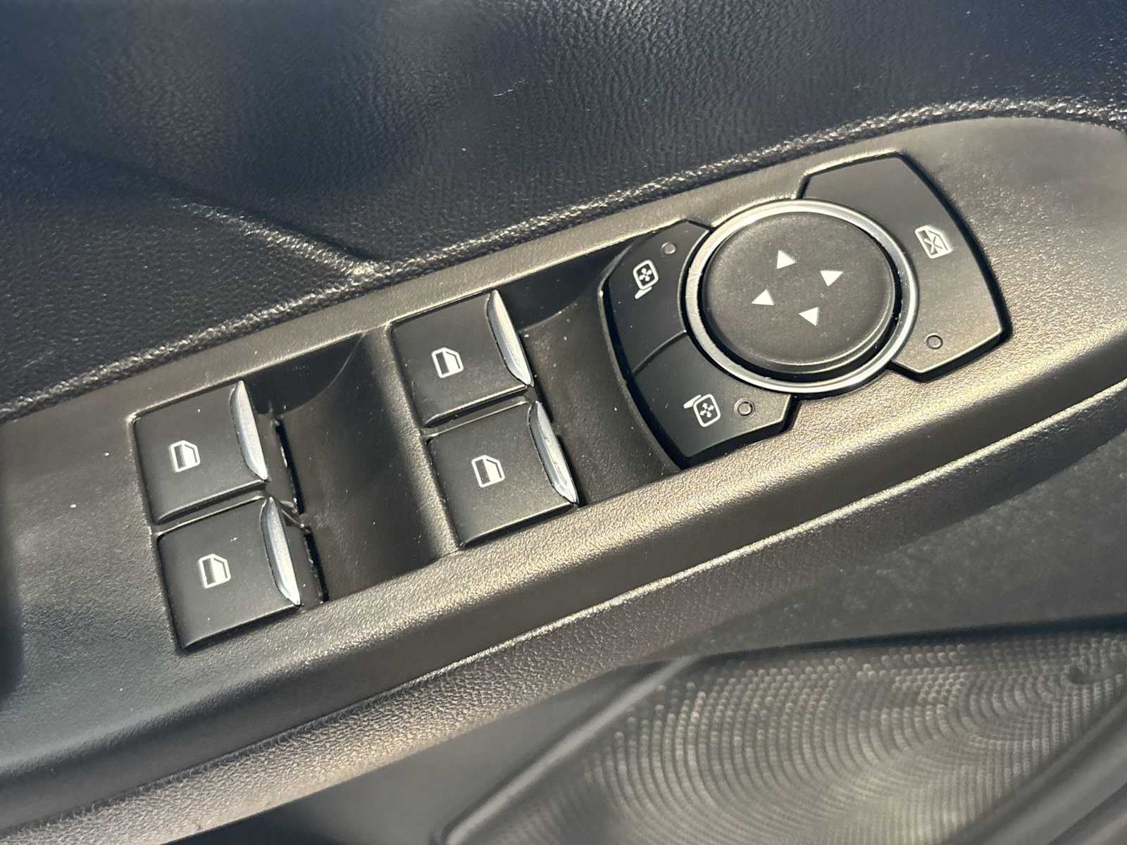 2021 Ford Escape SE photo 18