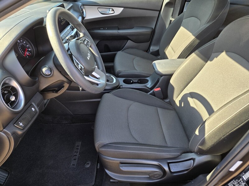 2023 Kia Forte LXS photo 10