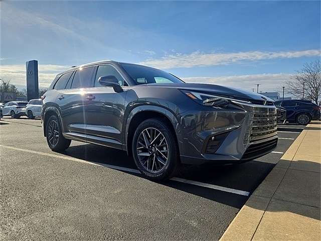 2026 Lexus TX Premium's photo