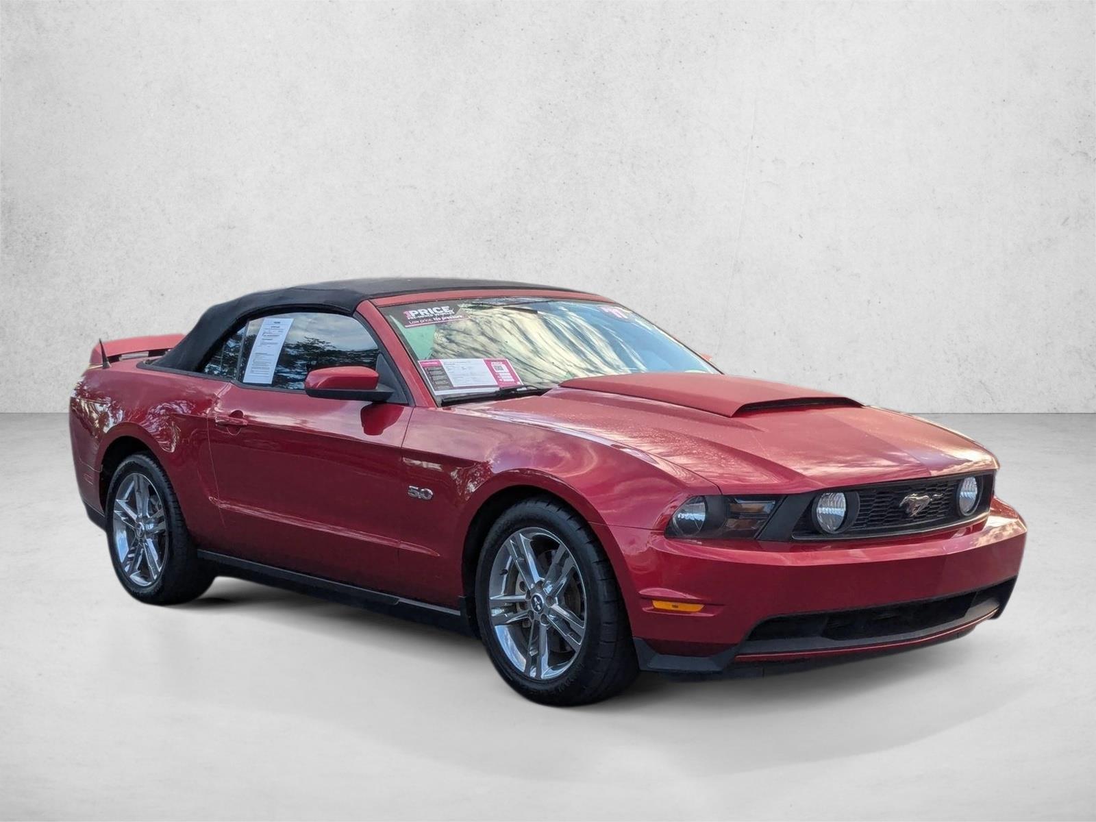 2011 Ford Mustang GT Premium Convertible photo 3