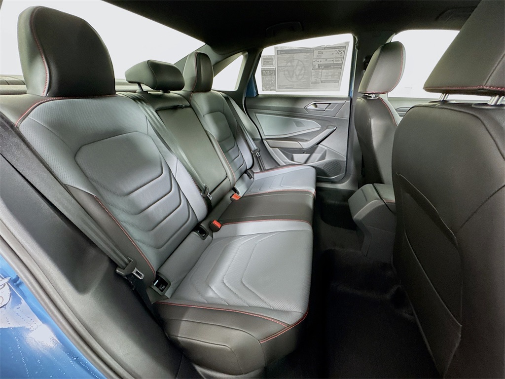 2025 Volkswagen Jetta GLI 2.0T Autobahn photo 16