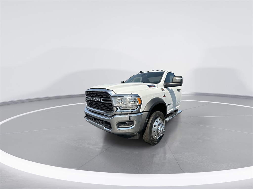 2024 Ram 5500 SLT photo 4