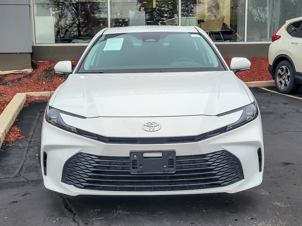 2025 Toyota Camry LE photo 3