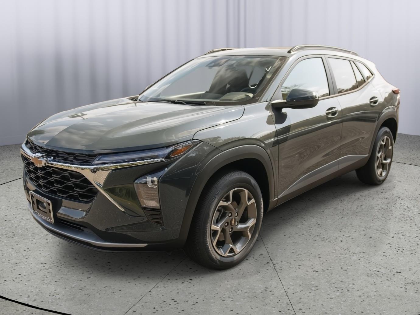 2025 Chevrolet Trax LT photo 3