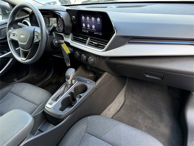 2024 Chevrolet Trax LS photo 19