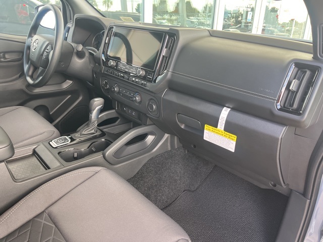 2026 Nissan Frontier Crew Cab SV photo 21
