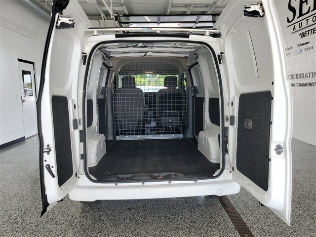 2020 Nissan NV200 SV photo 19