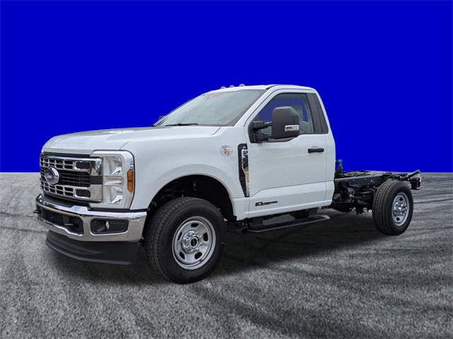 2026 Ford F-350 photo 8