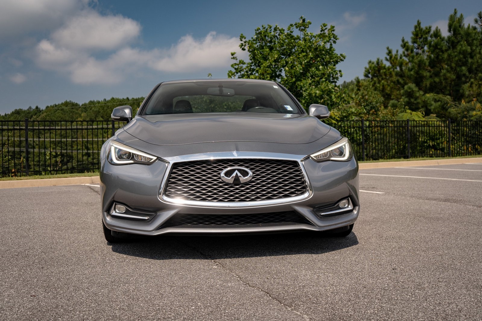 2018 Infiniti Q60 3.0t Luxe photo 2