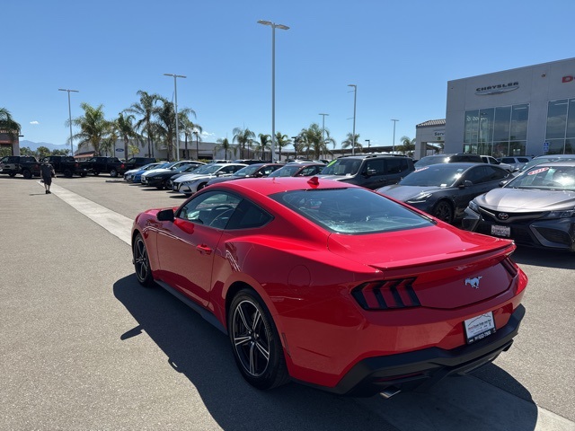 2024 Ford Mustang EcoBoost Premium photo 5