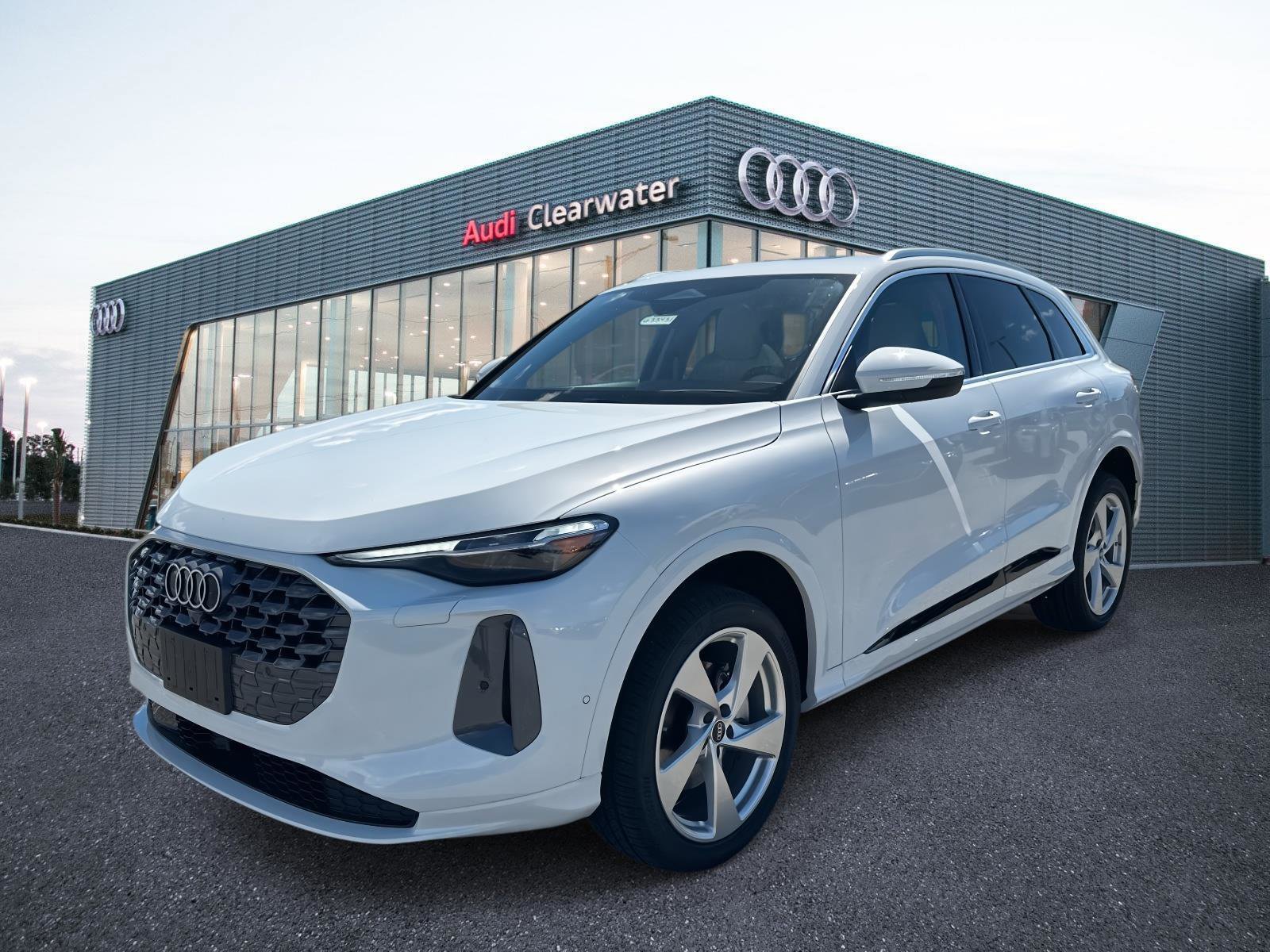 2025 Audi New Q5 Premium Plus's photo