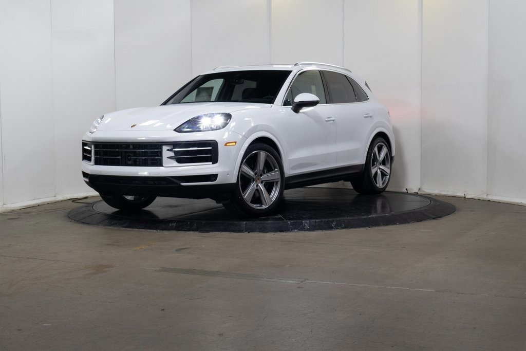 2025 Porsche Cayenne Base