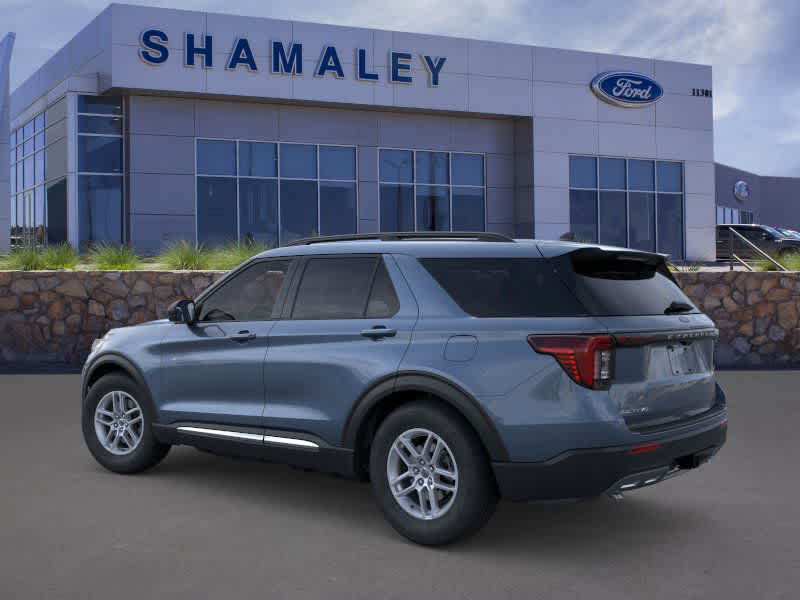 2025 Ford Explorer photo 4