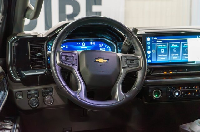 2022 Chevrolet Silverado 1500 LT photo 10