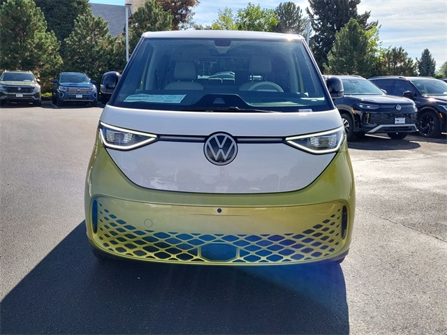 2025 Volkswagen ID. Buzz Pro Plus photo 8
