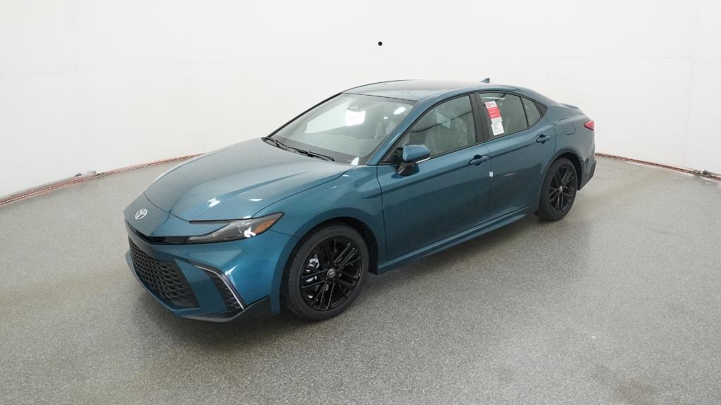 2026 Toyota Camry SE's photo