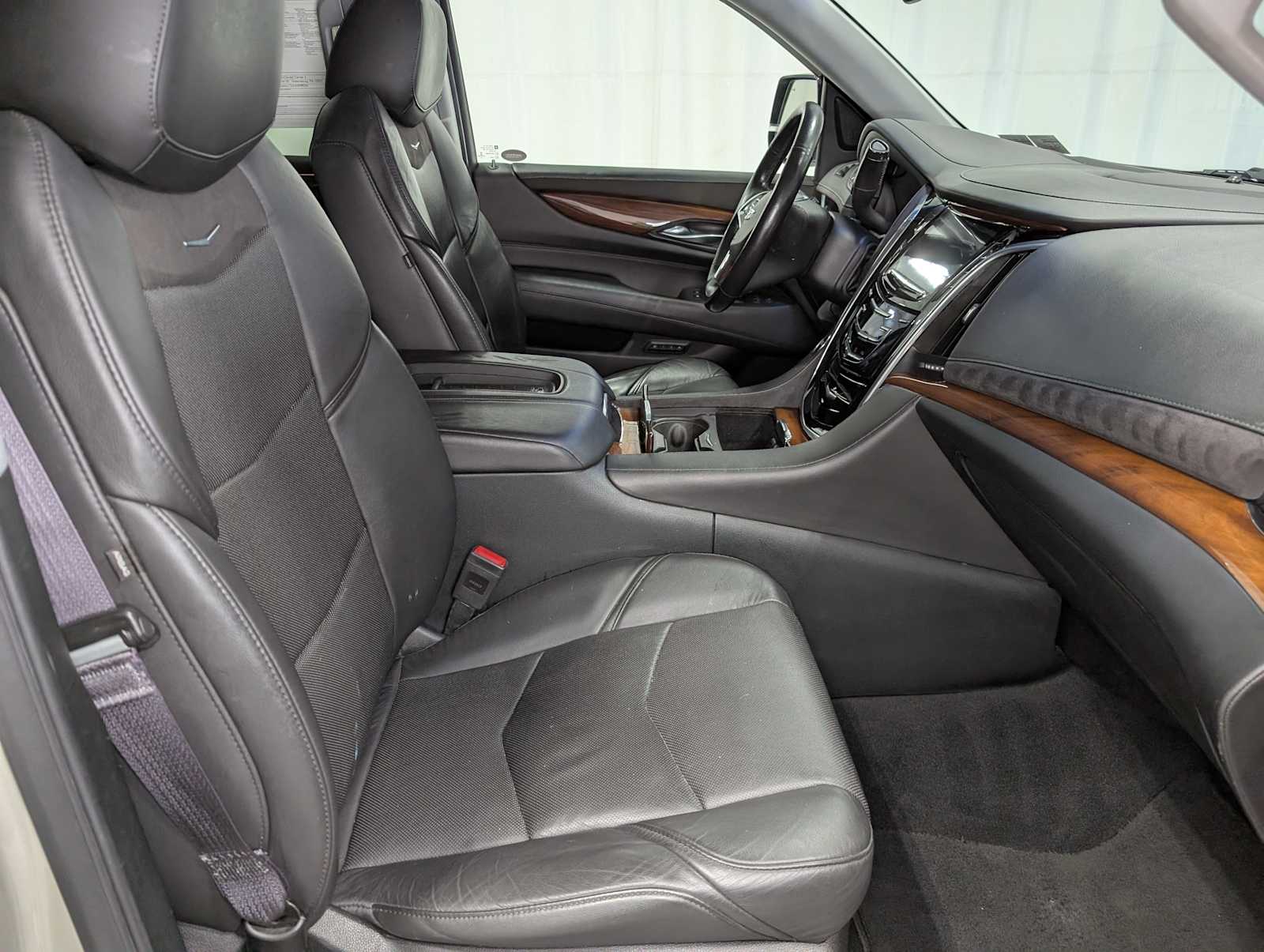 2016 Cadillac Escalade ESV Premium photo 41