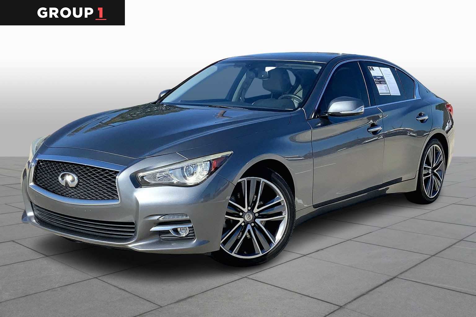 2017 INFINITI Q50 Premium