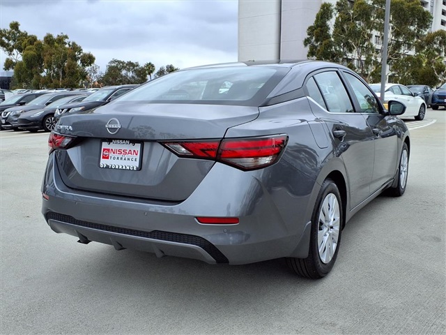 2025 Nissan Sentra S photo 8