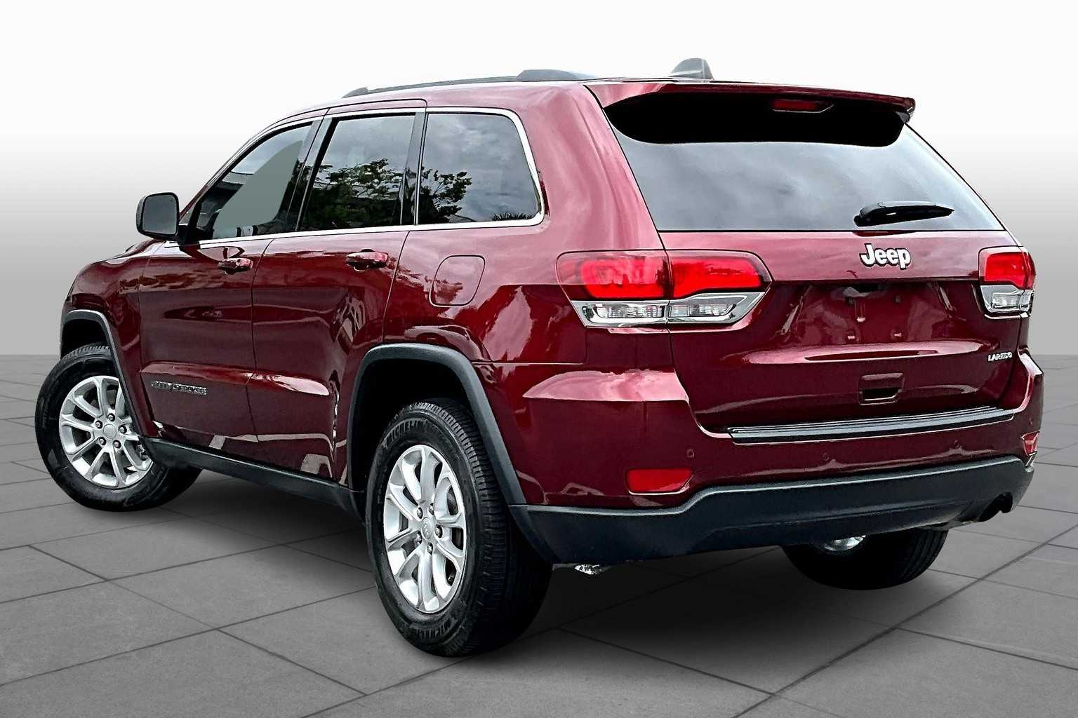 2021 Jeep Grand Cherokee Laredo E photo 11