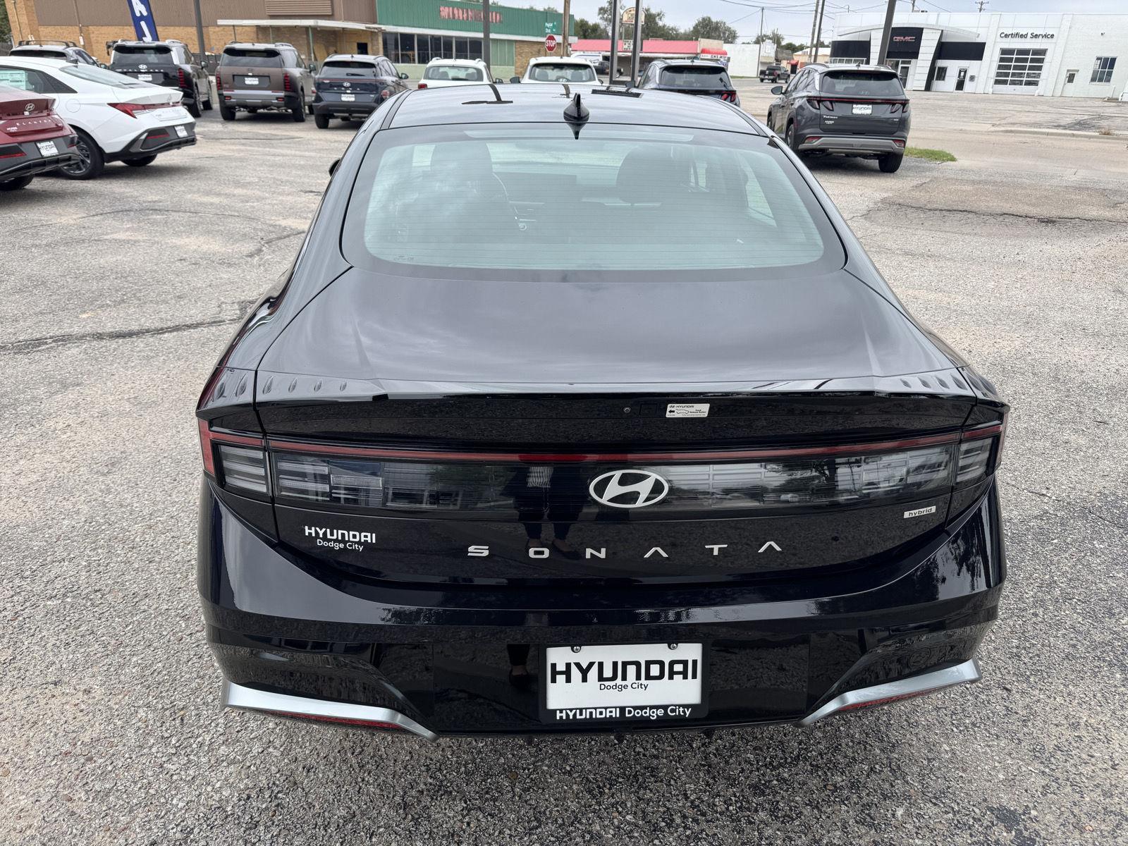 2024 Hyundai Sonata Hybrid SEL photo 4