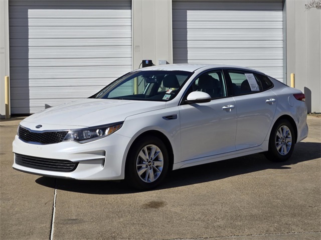 2016 Kia Optima LX's photo