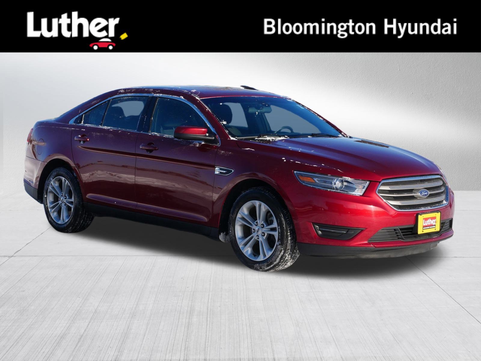 2019 Ford Taurus SEL's photo