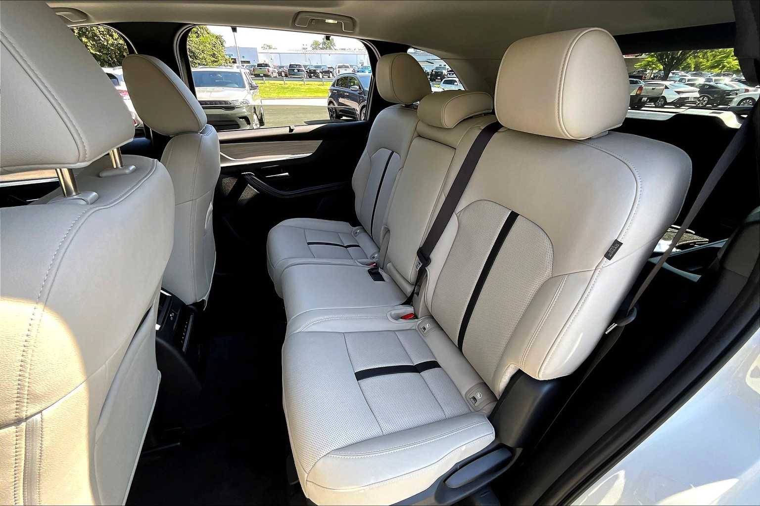 2025 Mazda CX-70 Premium photo 19