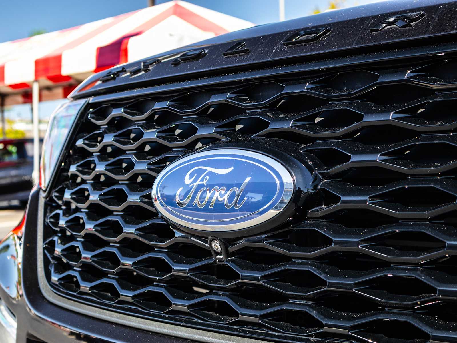 2020 Ford Explorer ST photo 5