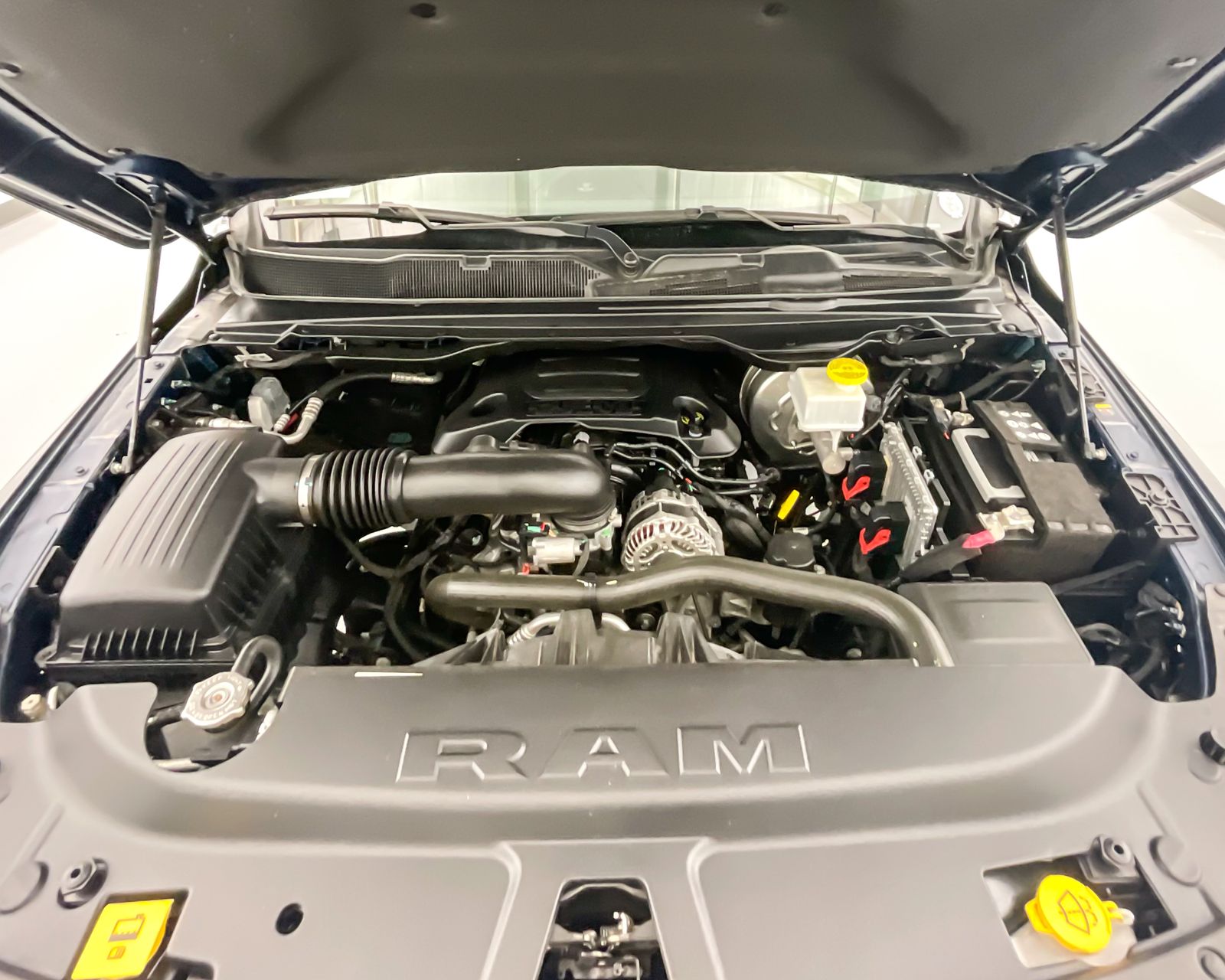 2022 Ram 1500 Laramie photo 22