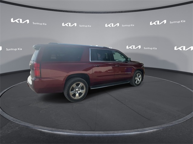 2018 Chevrolet Suburban Premier photo 17