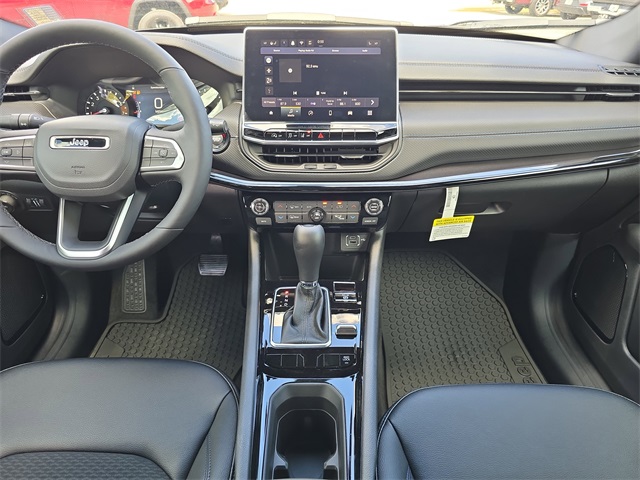 2025 Jeep Compass Latitude photo 7