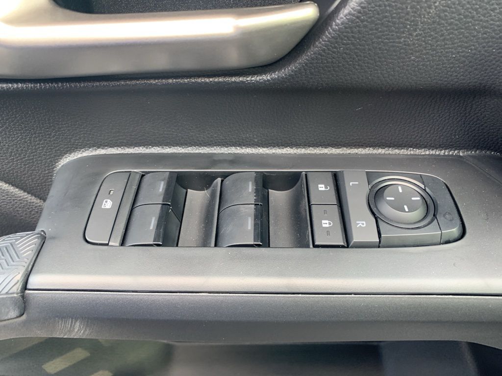2025 Toyota Tacoma TRD Off-Road Double Cab photo 12