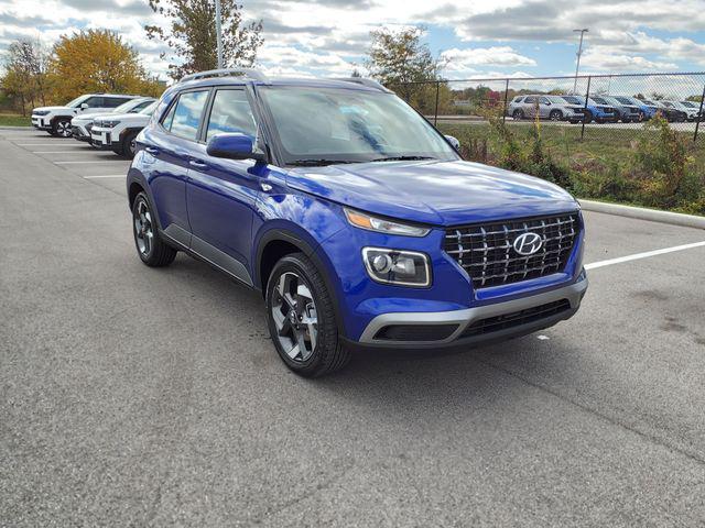 2026 Hyundai Venue SEL photo 4