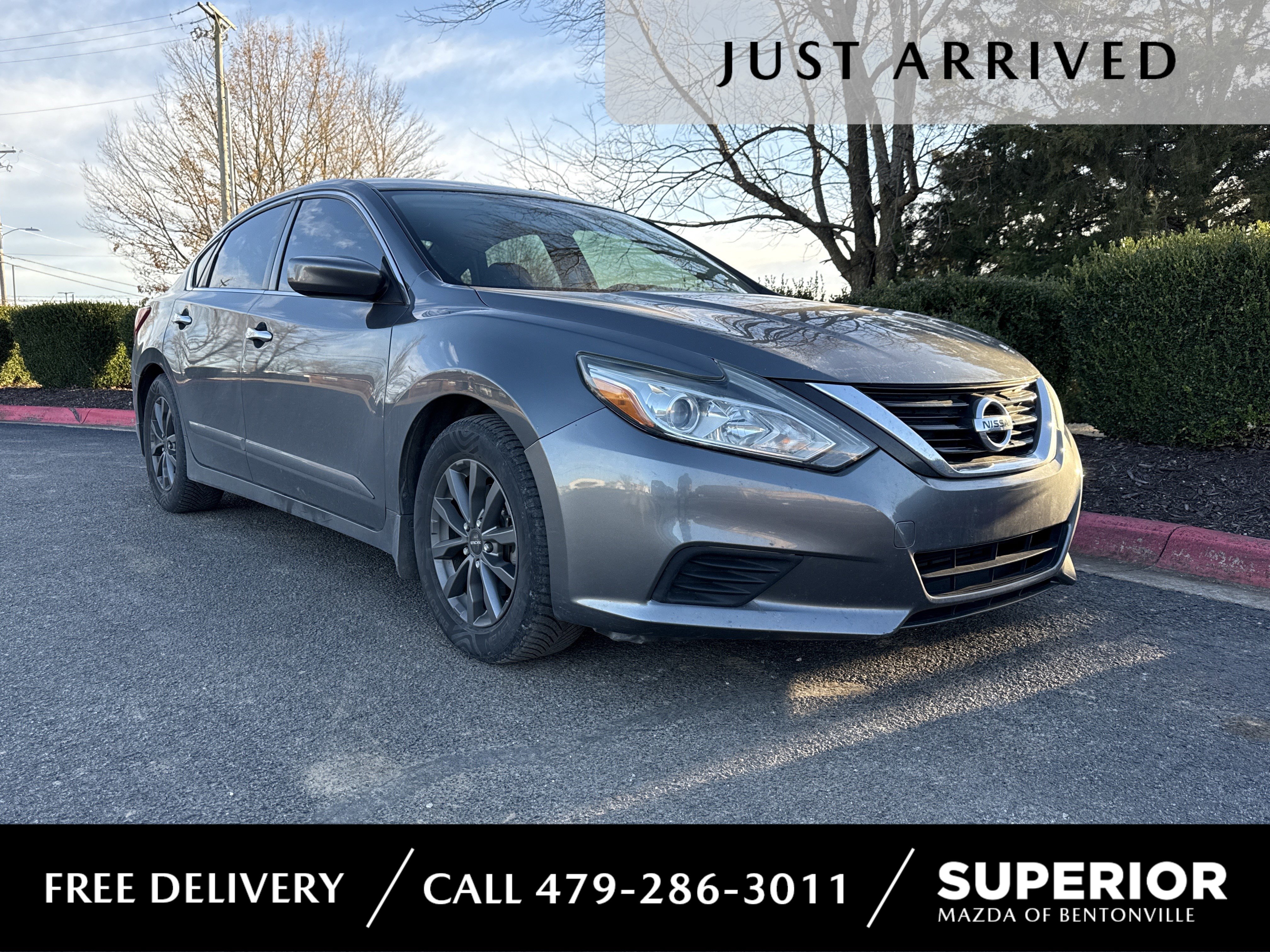 2017 Nissan Altima S's photo