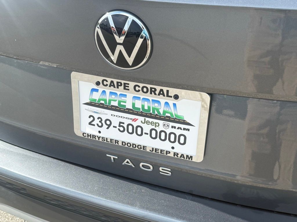 2022 Volkswagen Taos S photo 26