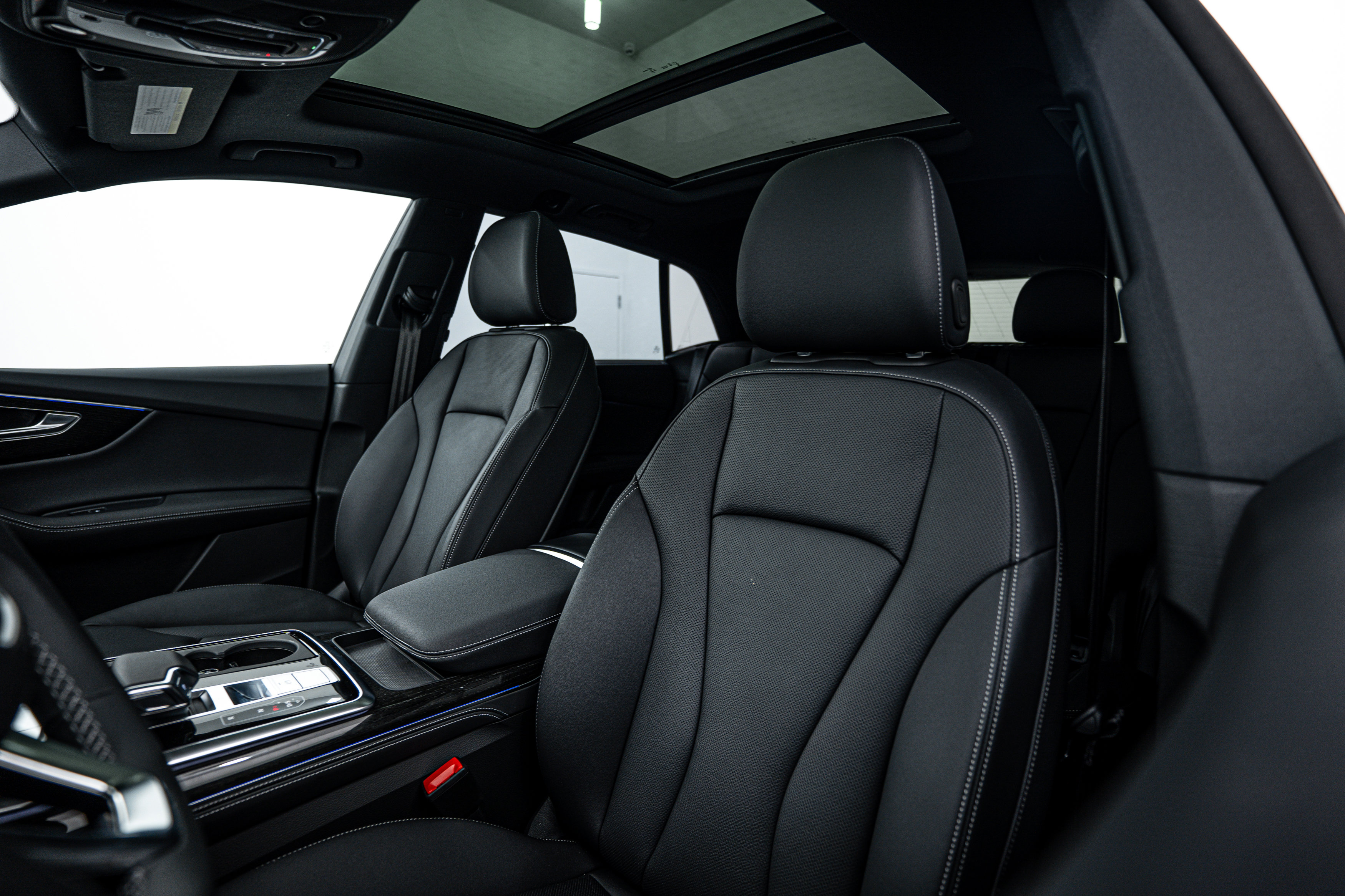 2025 Audi Q8 Premium Plus photo 13