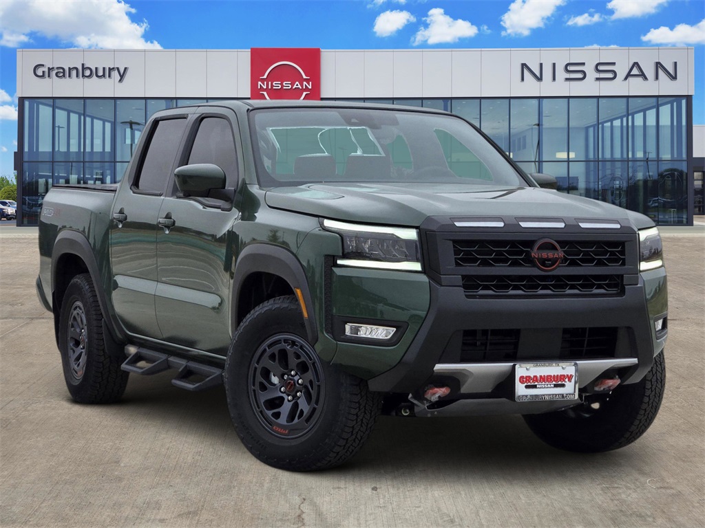 2026 Nissan Frontier PRO-4X's photo