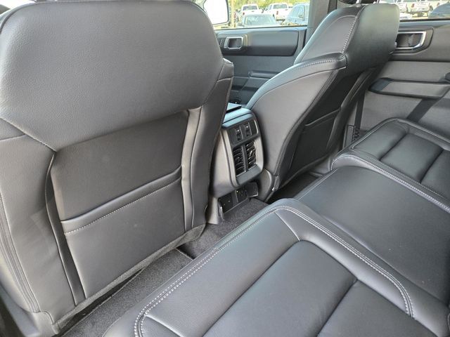 2025 Ford Bronco Outer Banks photo 24