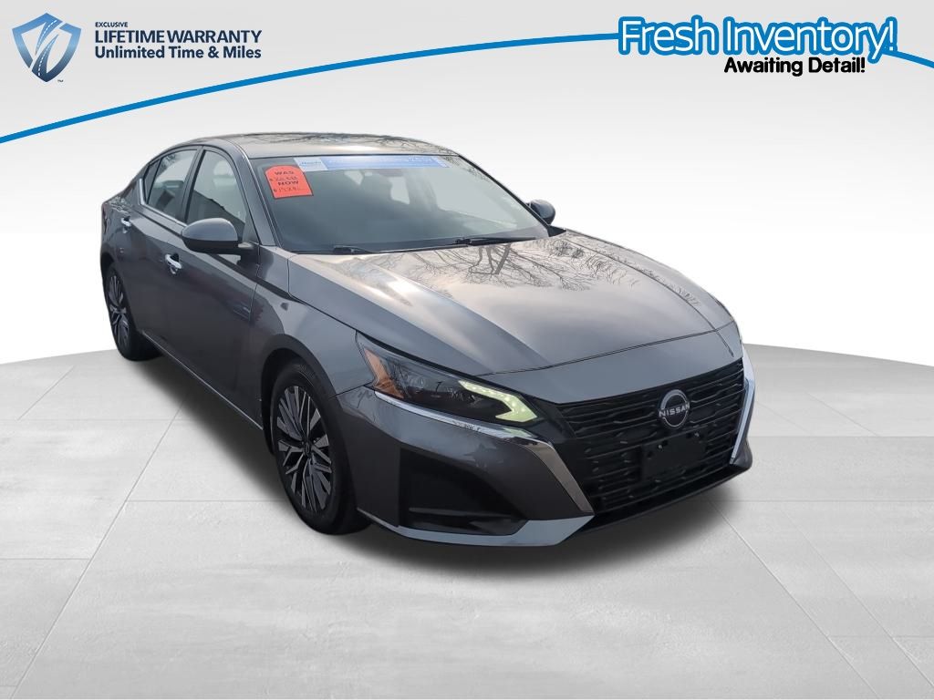 2023 Nissan Altima SV
