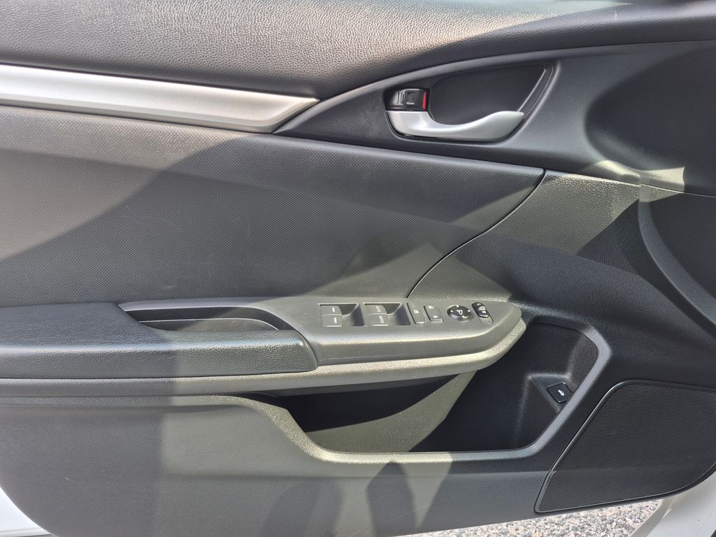 2020 Honda Civic Sport photo 14