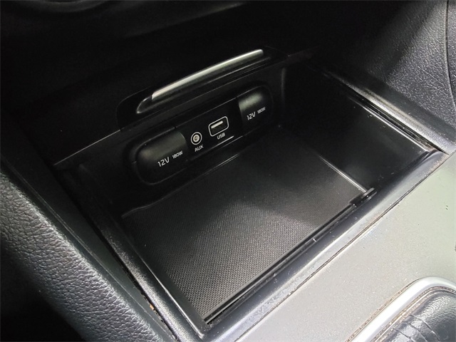 2019 Kia Optima LX photo 29