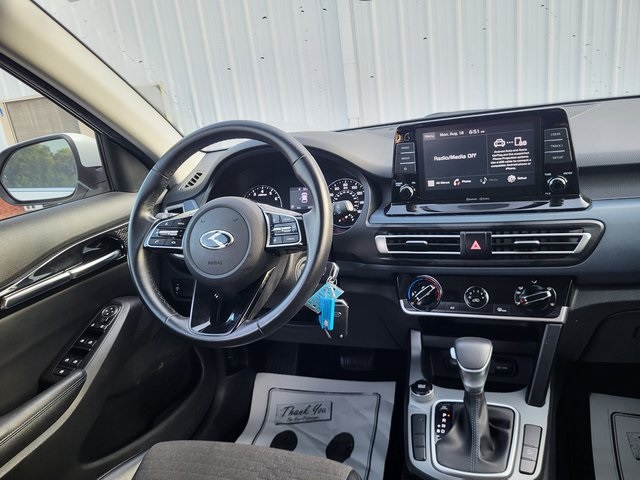 2021 Kia Seltos S photo 16