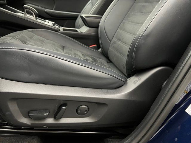2024 Mitsubishi Outlander SE photo 24